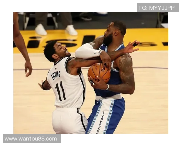 詹姆斯领衔湖人对决篮网总决赛精彩瞬间回顾与分析