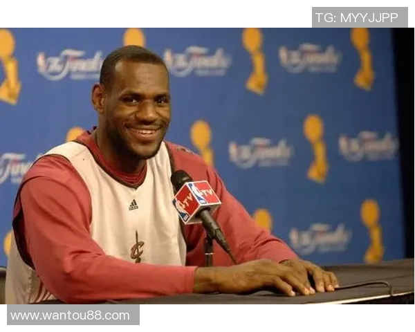 勒布朗詹姆斯:篮球之王的辉煌历程与传奇故事 勒布朗詹姆斯:篮球之王的辉煌历程与传奇故事