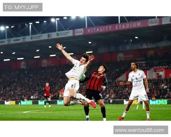 曼联与伯恩茅斯激战正酣比分揭晓引发球迷热议